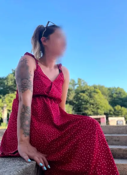 Astrid, 34