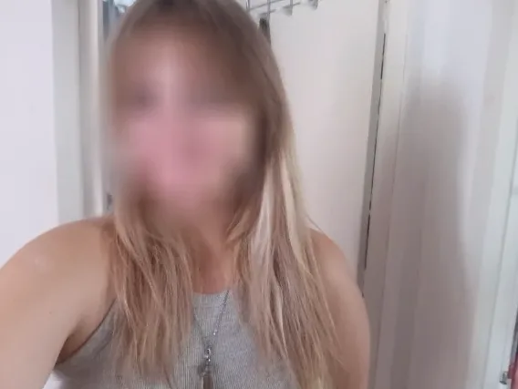 Camilla, 20