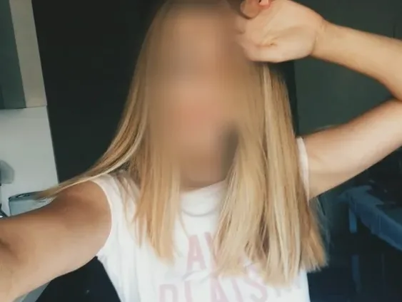 Caroline, 28