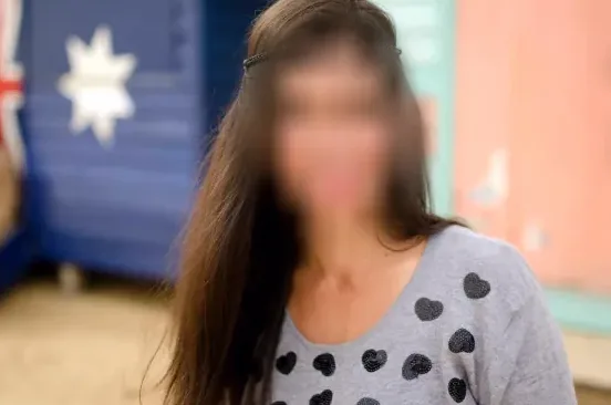 Ella, 39