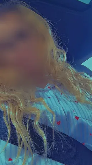 Louise, 28