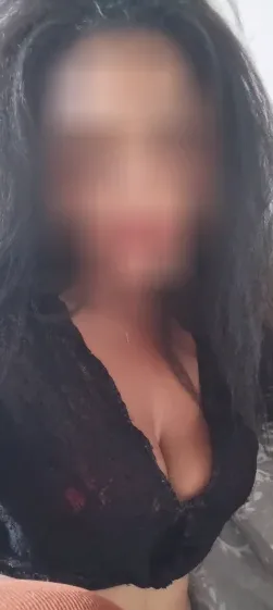 Mariam, 36