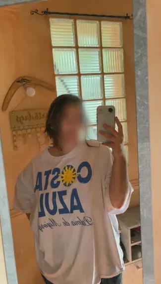 Michelle, 21