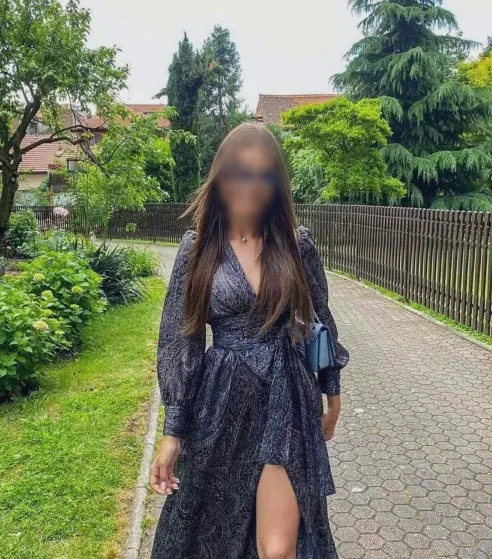 Michelle, 24