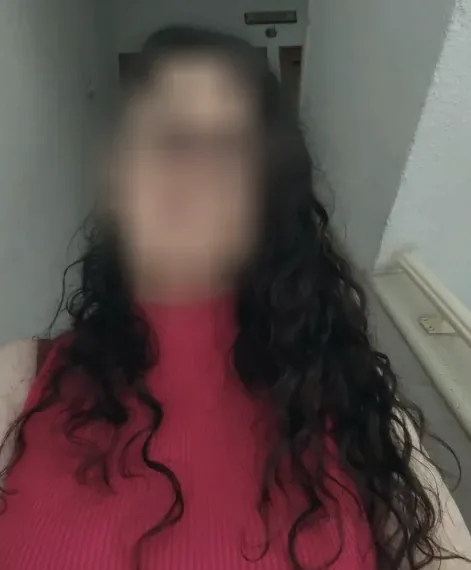 Simone, 34